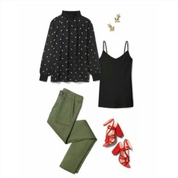 Cabi Style 5338 Floral Embroidered blouse Size Small‎ - Picture 3 of 9